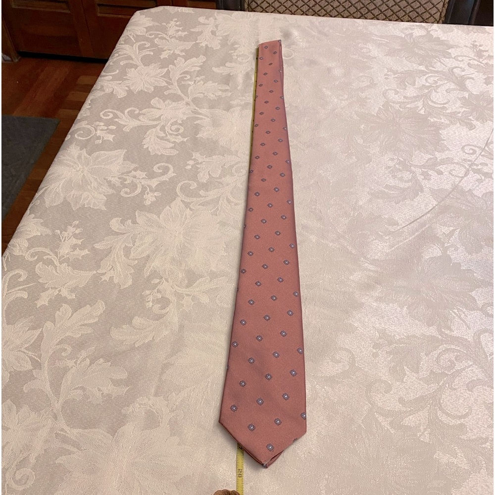 Men’s tie